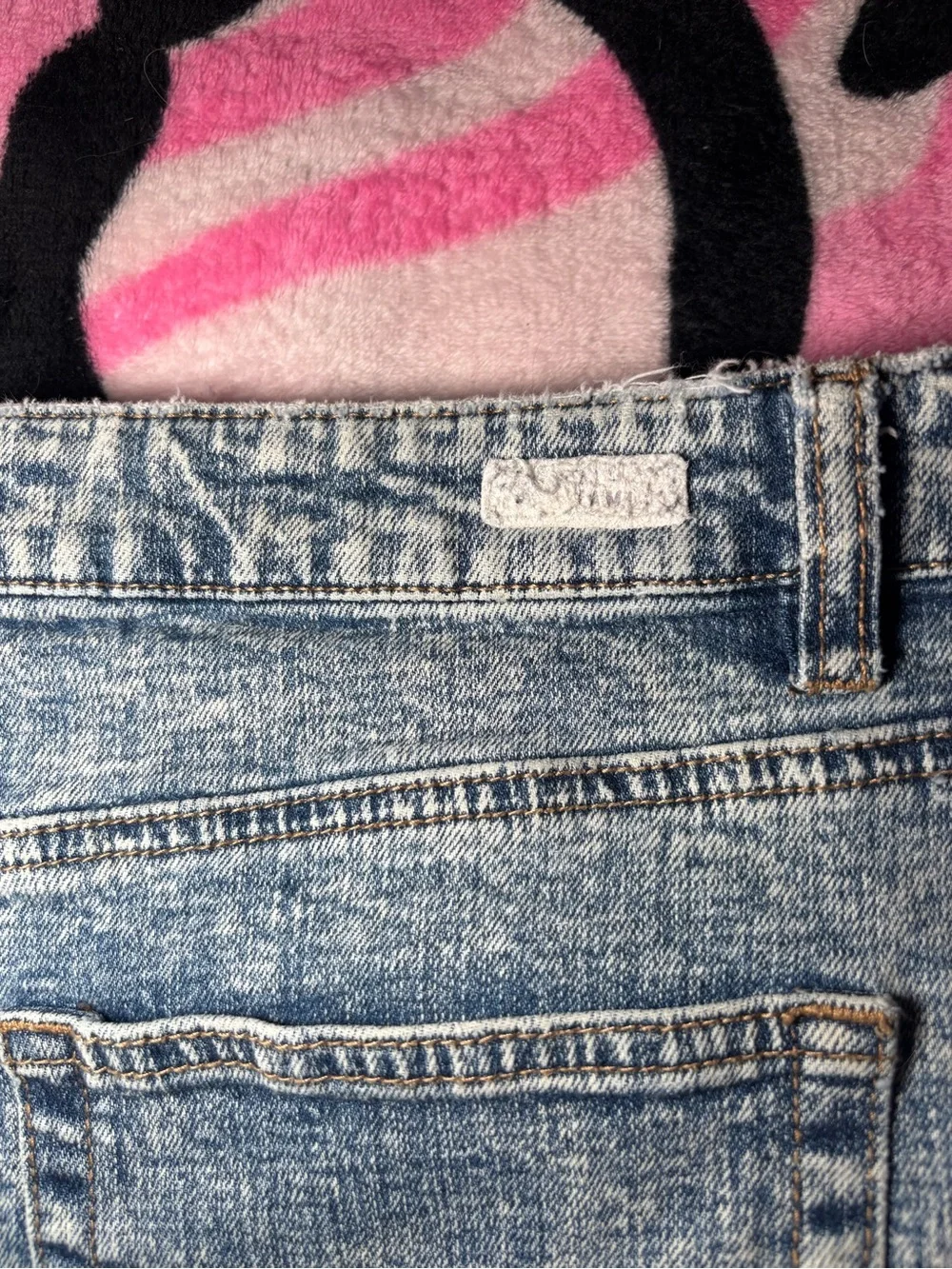 Almost Famous Denim Shorts - Picture 8 of 14